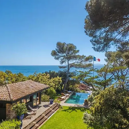 Dream Prestige, Pool Sea فيلة Saint-Raphaël