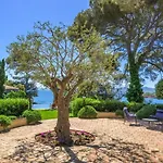 Dream Prestige, Pool Sea